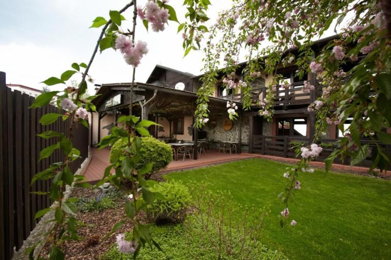 Hotel El Greco Roznov pod Radhostem Exterior foto