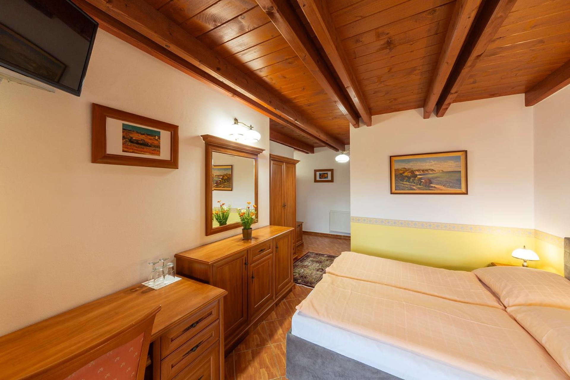 Hotel El Greco Roznov pod Radhostem Exterior foto